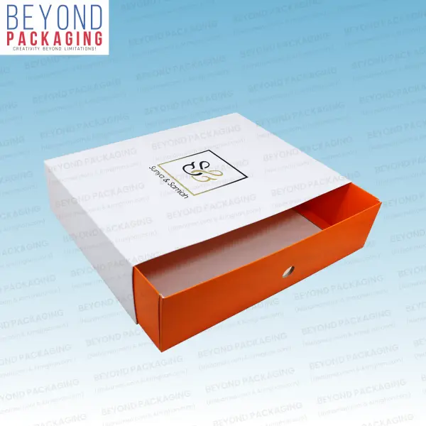 Apparel Boxes